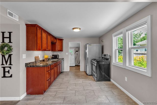 624 Montrose Avenue, Tonawanda, NY 14223