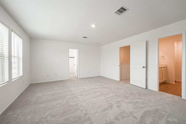 9123 Estes Lakes Drive, Baytown, TX 77521