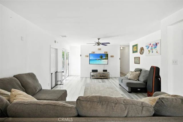 15112 Domino, Van Nuys, CA 91411