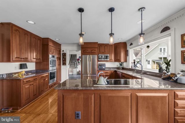 21185 ST LOUIS RD, Middleburg, VA 20117