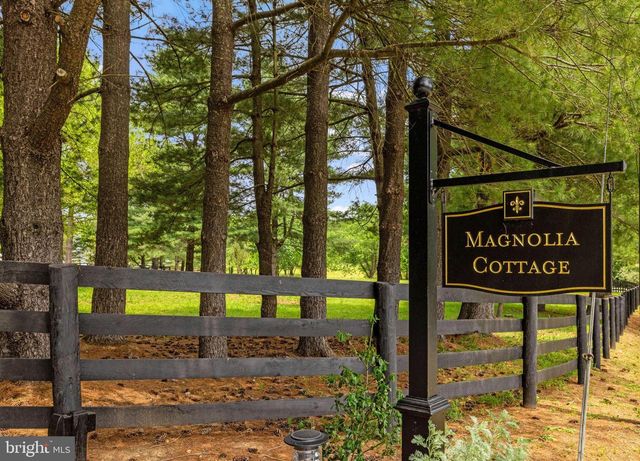21185 ST LOUIS RD, Middleburg, VA 20117