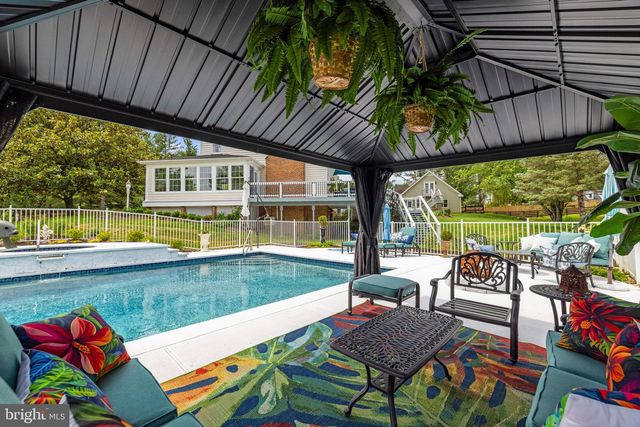 21185 ST LOUIS RD, Middleburg, VA 20117