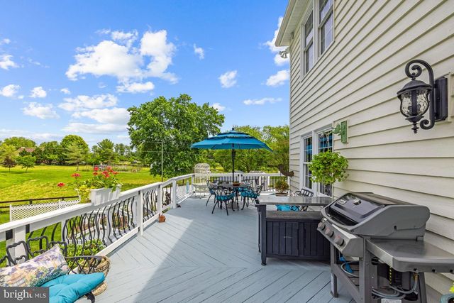 21185 ST LOUIS RD, Middleburg, VA 20117
