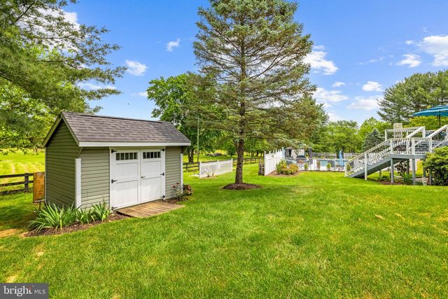 21185 ST LOUIS RD, Middleburg, VA 20117