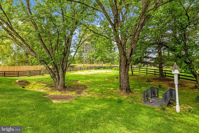 21185 ST LOUIS RD, Middleburg, VA 20117