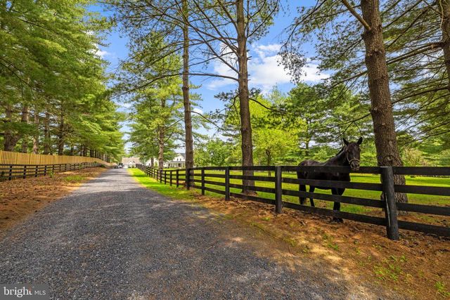 21185 ST LOUIS RD, Middleburg, VA 20117