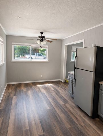 2804 Catalina DR B, Austin, TX 78741