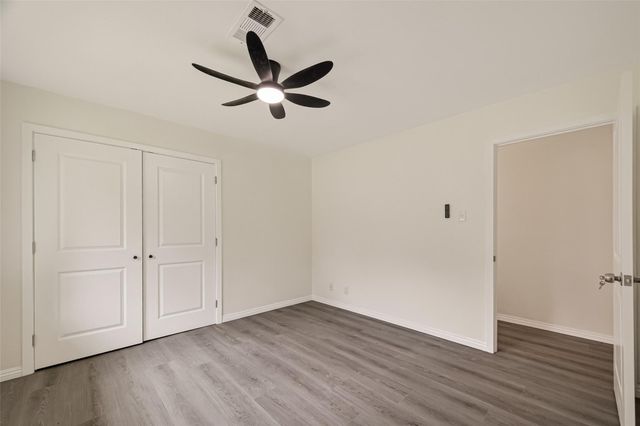 18219 Kings Lynn Street, Webster, TX 77058