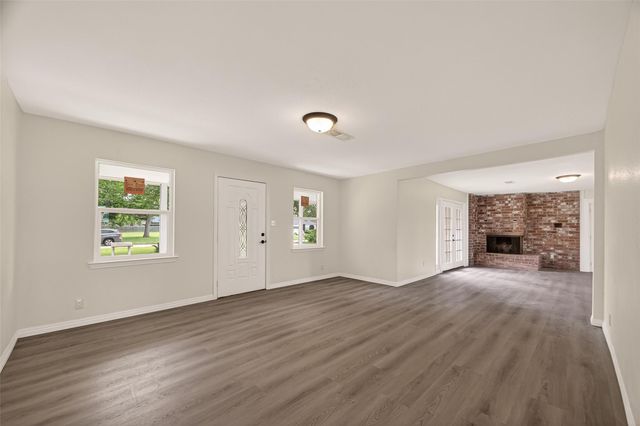18219 Kings Lynn Street, Webster, TX 77058