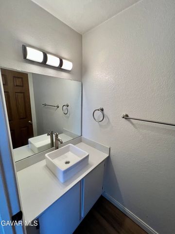 43673 Park Avenue, Lancaster, CA 93534