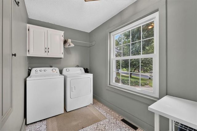 207 NE Bridge Place, Blue Springs, MO 64014
