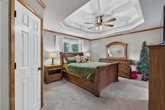 207 NE Bridge Place, Blue Springs, MO 64014