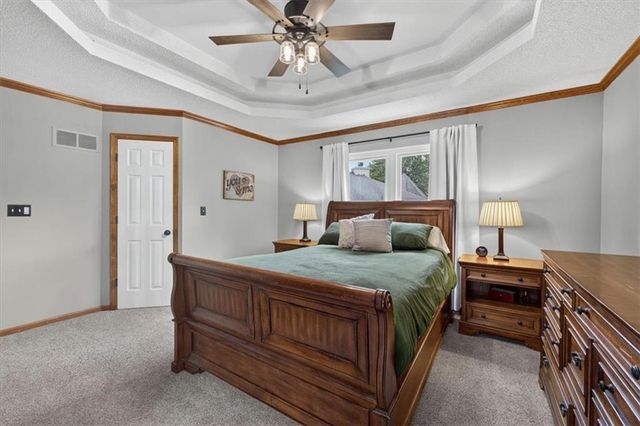 207 NE Bridge Place, Blue Springs, MO 64014