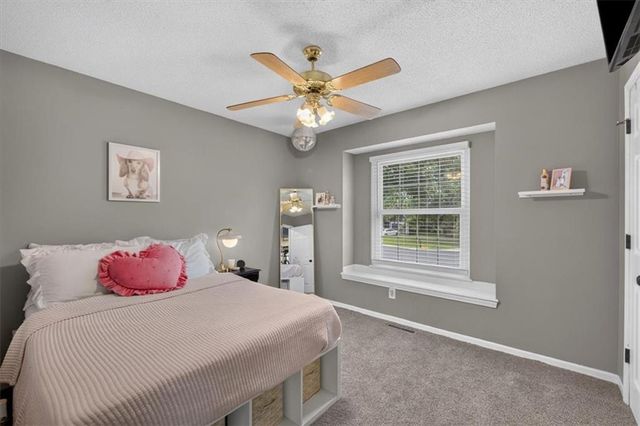 207 NE Bridge Place, Blue Springs, MO 64014