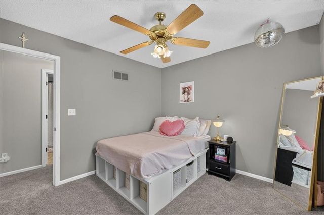 207 NE Bridge Place, Blue Springs, MO 64014