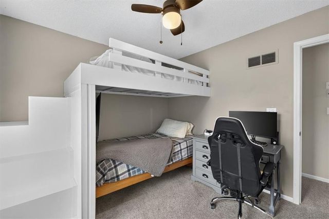 207 NE Bridge Place, Blue Springs, MO 64014