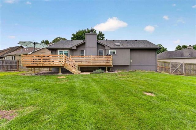207 NE Bridge Place, Blue Springs, MO 64014
