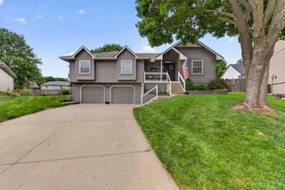 207 NE Bridge Place, Blue Springs, MO 64014