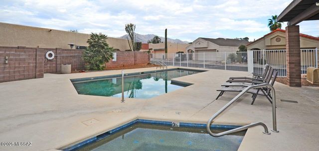 6049 N Reliance Drive, Tucson, AZ 85704