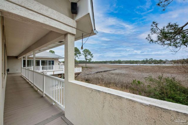 4758 Bayside Dr, Milton, FL 32583