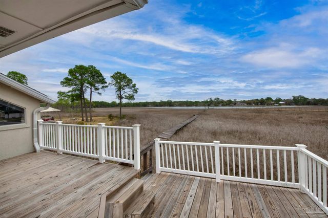 4758 Bayside Dr, Milton, FL 32583