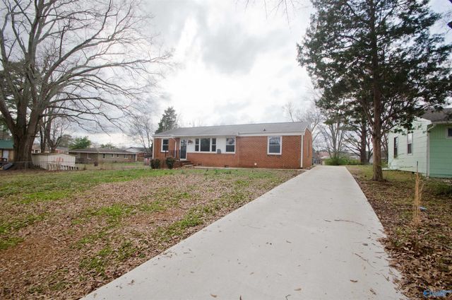 2205 East Arbor Drive NW, Huntsville, AL 35611