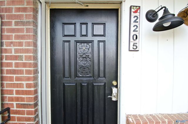 2205 East Arbor Drive NW, Huntsville, AL 35611