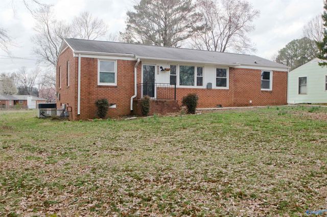 2205 East Arbor Drive NW, Huntsville, AL 35611