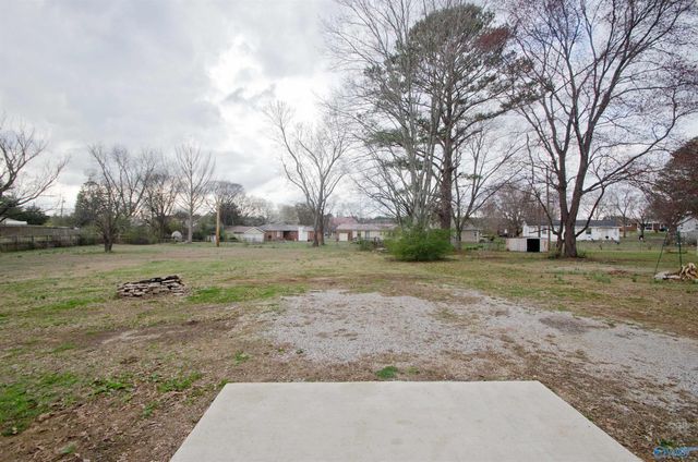 2205 East Arbor Drive NW, Huntsville, AL 35611