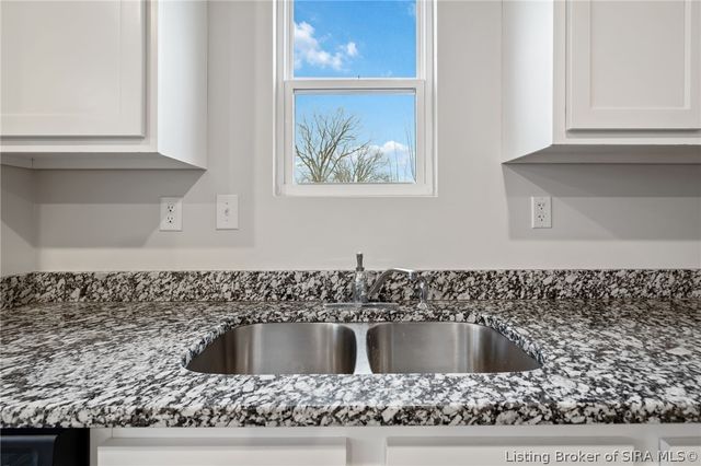 213 Lowell Avenue, Charlestown, IN 47111