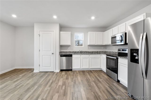 213 Lowell Avenue, Charlestown, IN 47111