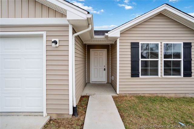 213 Lowell Avenue, Charlestown, IN 47111