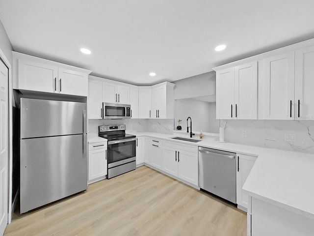 2415 GUN FLINT TRAIL, Palm Harbor, FL 34683