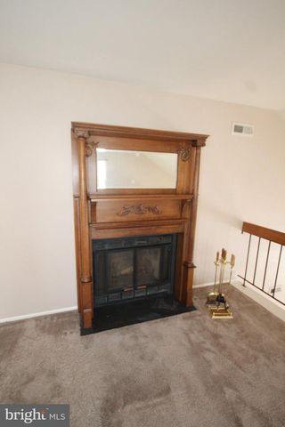 902-B RALSTON DR, Mount Laurel, NJ 08054