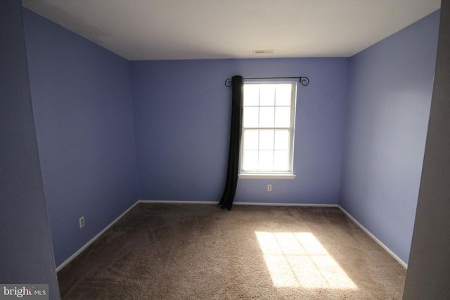 902-B RALSTON DR, Mount Laurel, NJ 08054