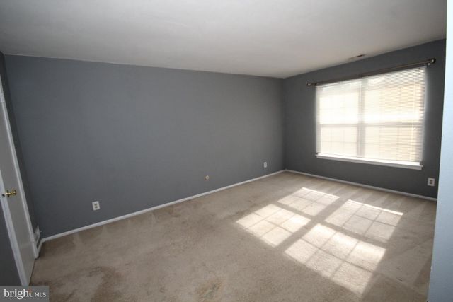 902-B RALSTON DR, Mount Laurel, NJ 08054