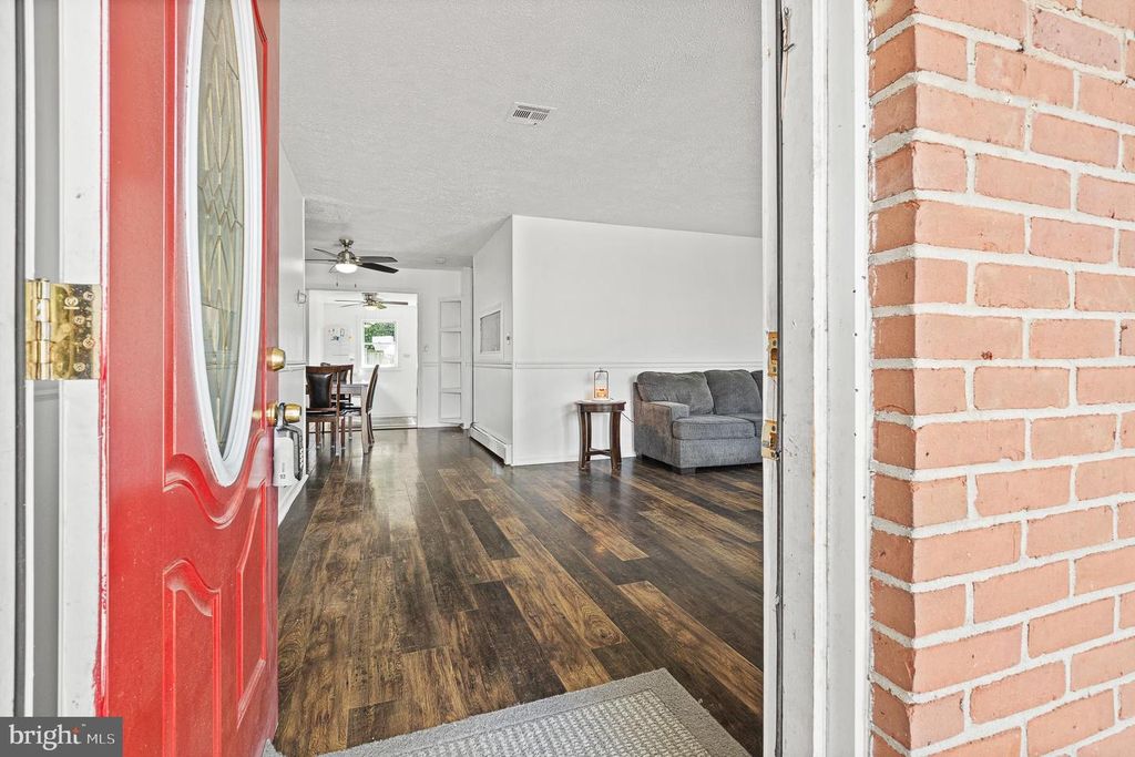 36 ELM DR, Glen Burnie, MD 21060