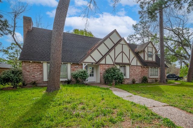 811 Loire Lane, Houston, TX 77090