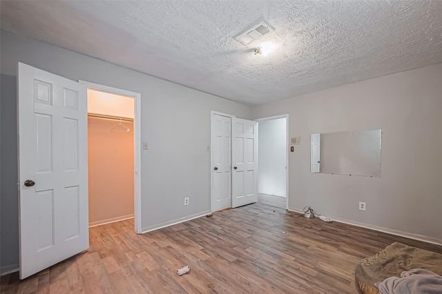 811 Loire Lane, Houston, TX 77090