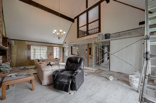 811 Loire Lane, Houston, TX 77090