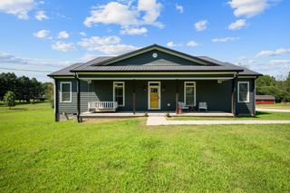 229 Pleasant View Road, White Bluff, TN 37187