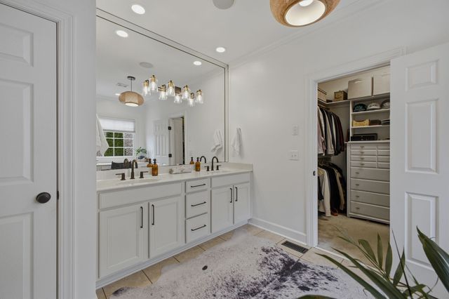 6741 Christiansted Ln, Nashville, TN 37211