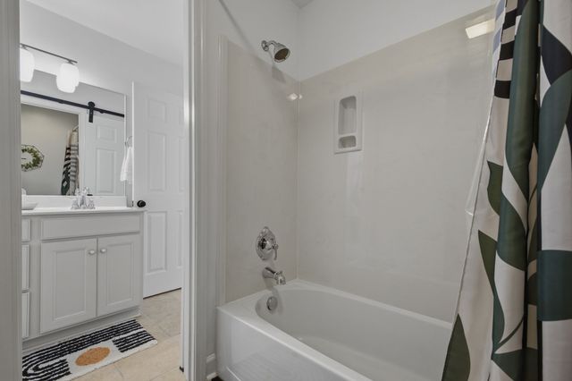 6741 Christiansted Ln, Nashville, TN 37211