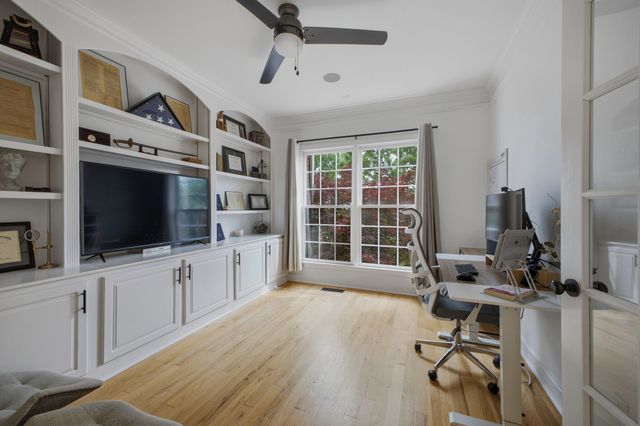 6741 Christiansted Ln, Nashville, TN 37211