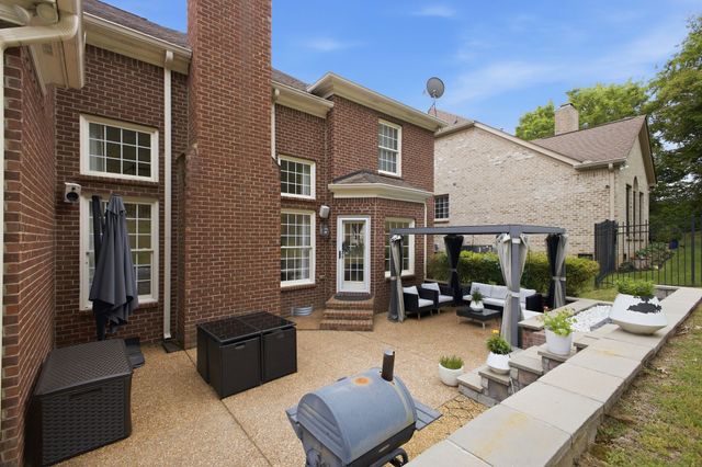 6741 Christiansted Ln, Nashville, TN 37211