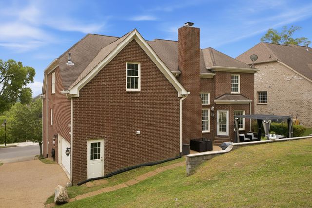 6741 Christiansted Ln, Nashville, TN 37211