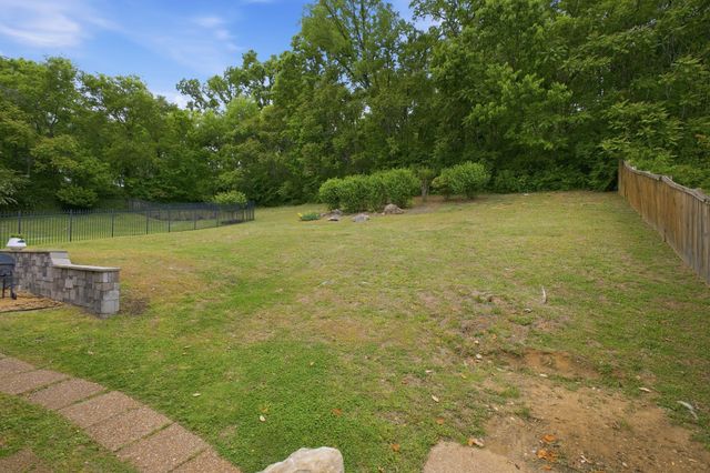 6741 Christiansted Ln, Nashville, TN 37211