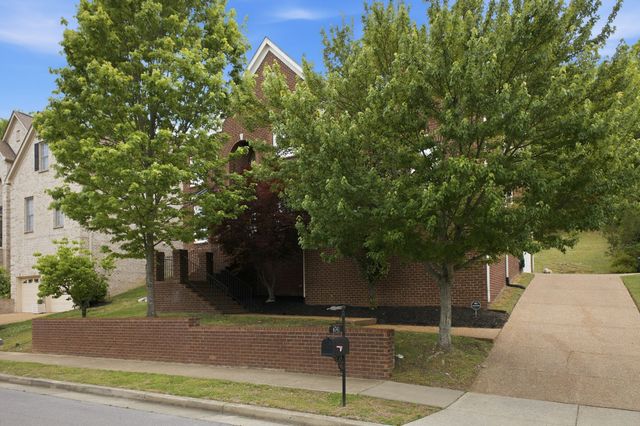 6741 Christiansted Ln, Nashville, TN 37211