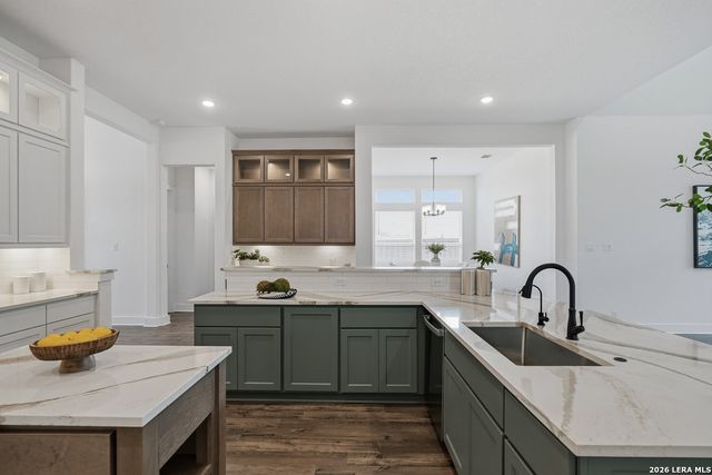 2402 Altiplano, San Antonio, TX 78245