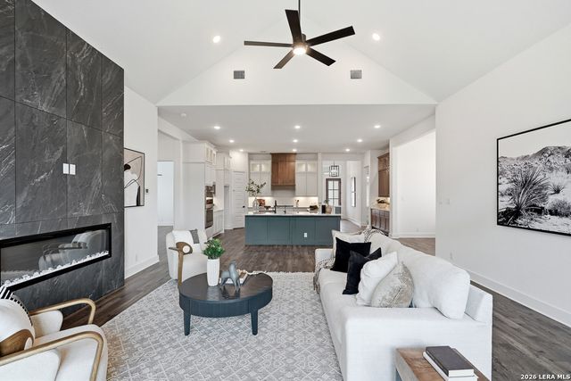 2402 Altiplano, San Antonio, TX 78245
